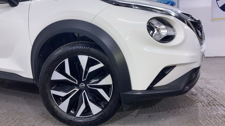 Nissan Juke 1.0 DiG-T 114 Acenta 5dr Petrol Hatchback